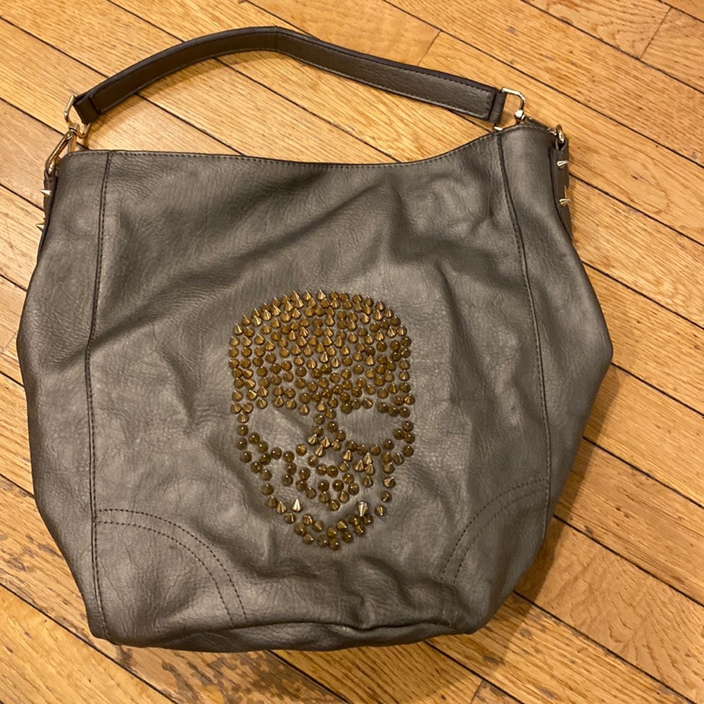 Skull studded LF handbag